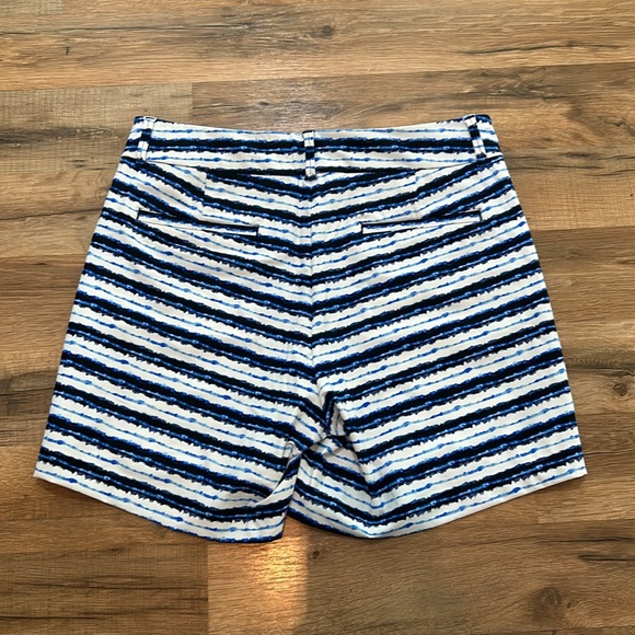 SPANX WOMENS SUNSHINE SHORT 6in BLUE PAINTED STRIPED LIGHTWEIGHT SZ MEDIUM NEW - Picture 2 of 11